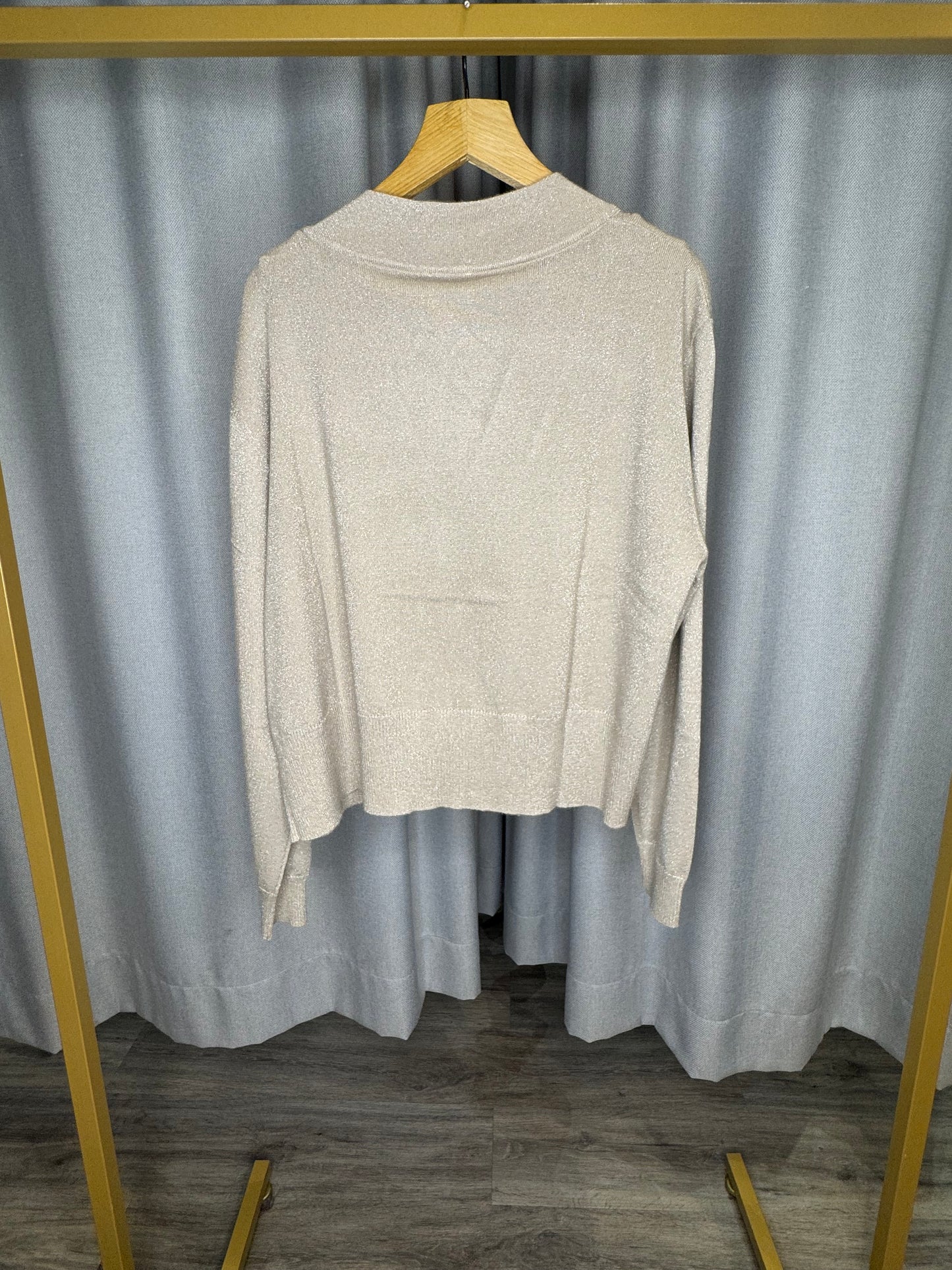 Anonyme Glitzerstrickjacke in beige