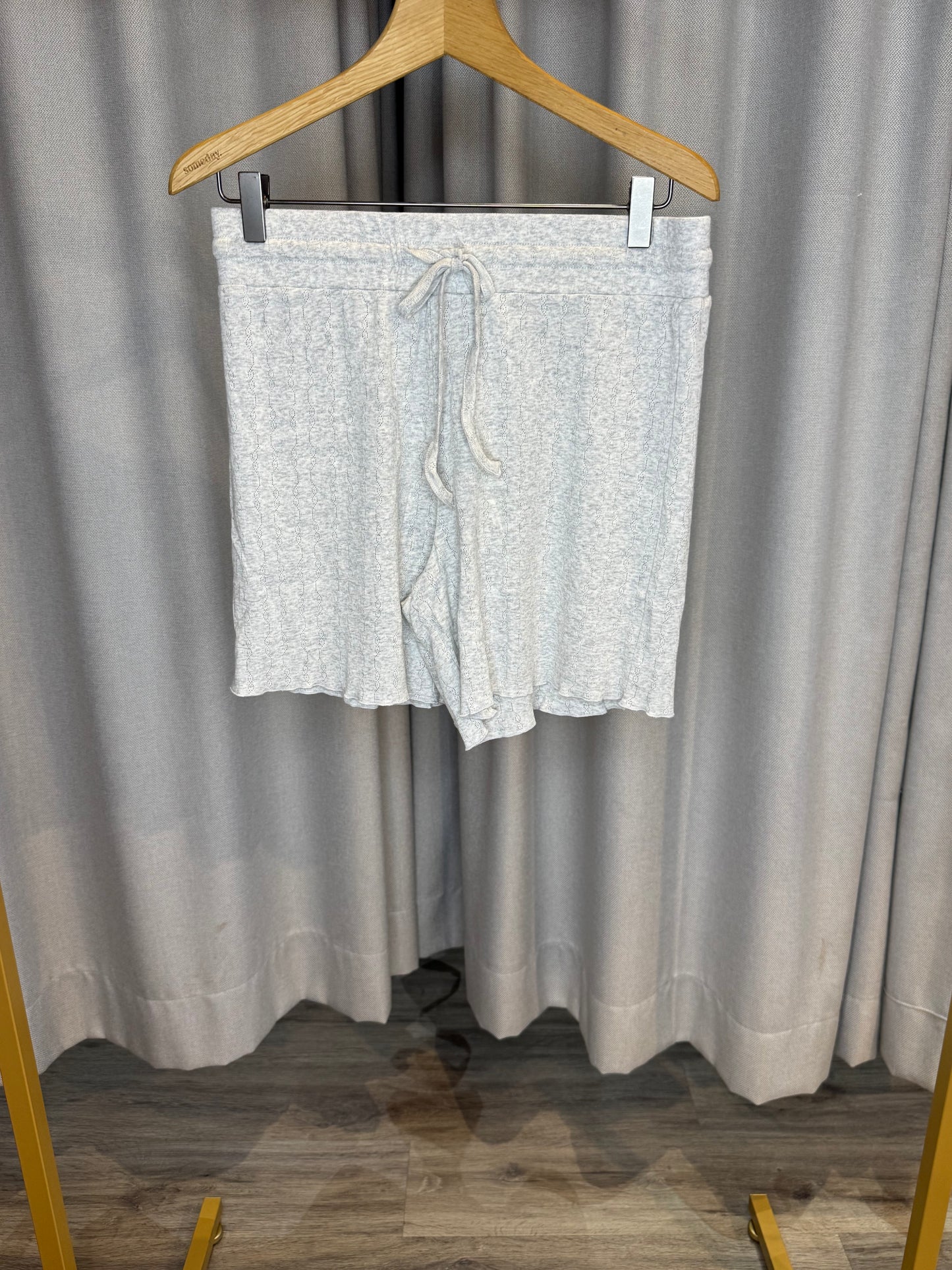 Seamless Basic graue Short