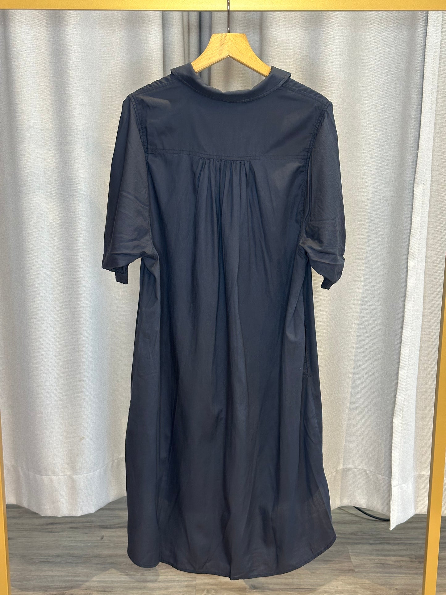 Juvia dunkelblaues Damenkleid