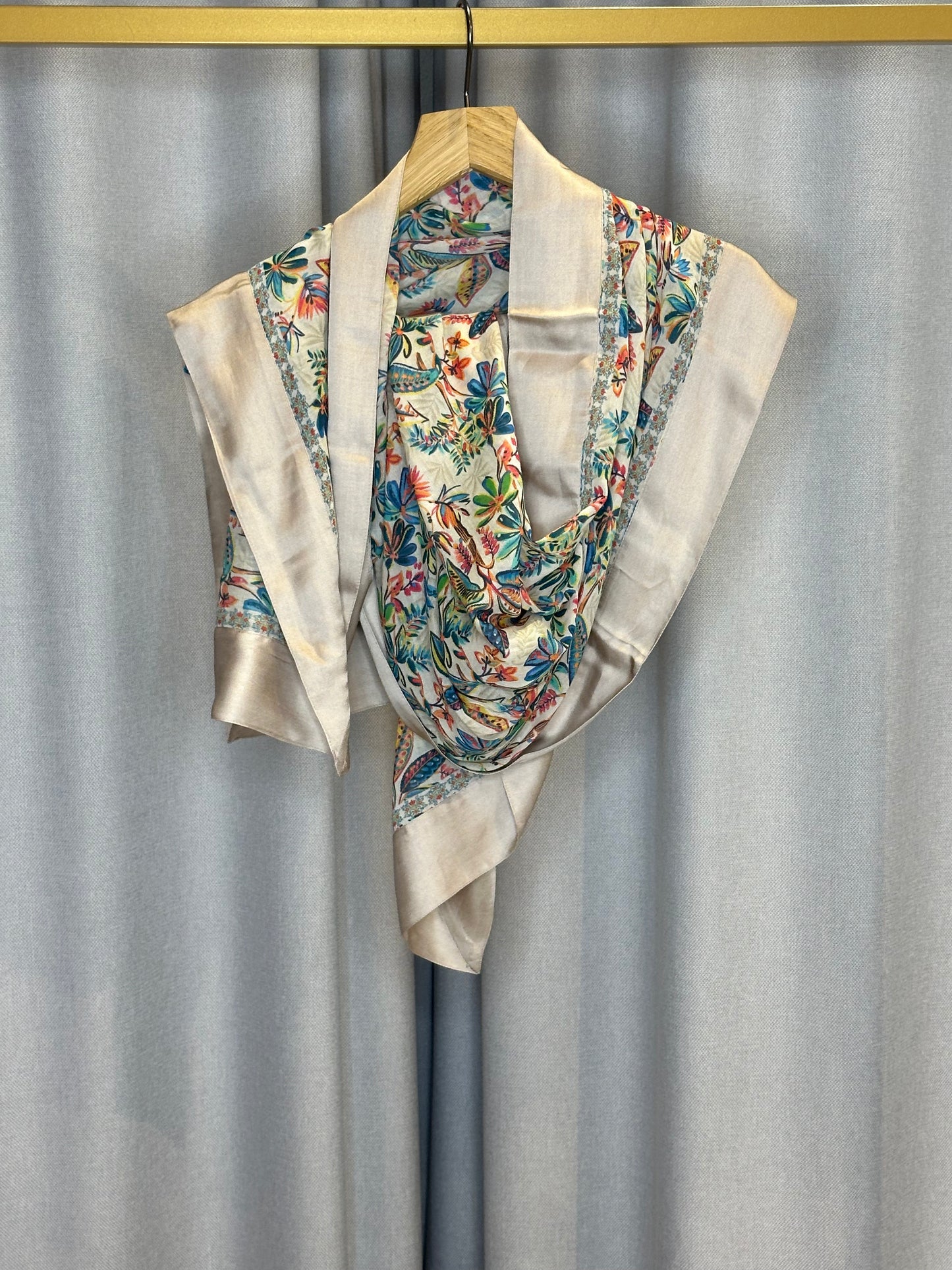 Mala Alisha elegantes Damentuch
