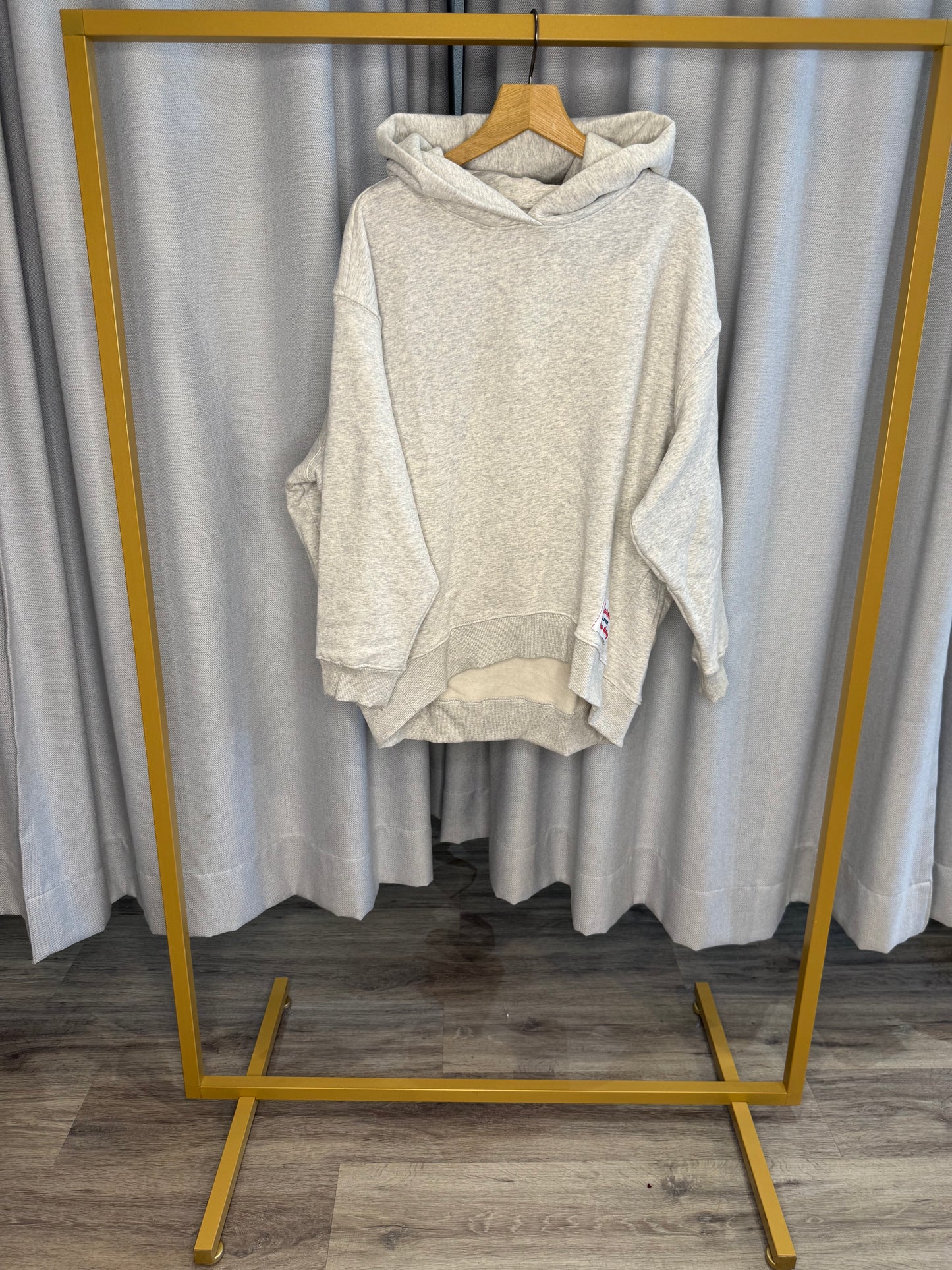 The Shirt Project grauer Hoodie