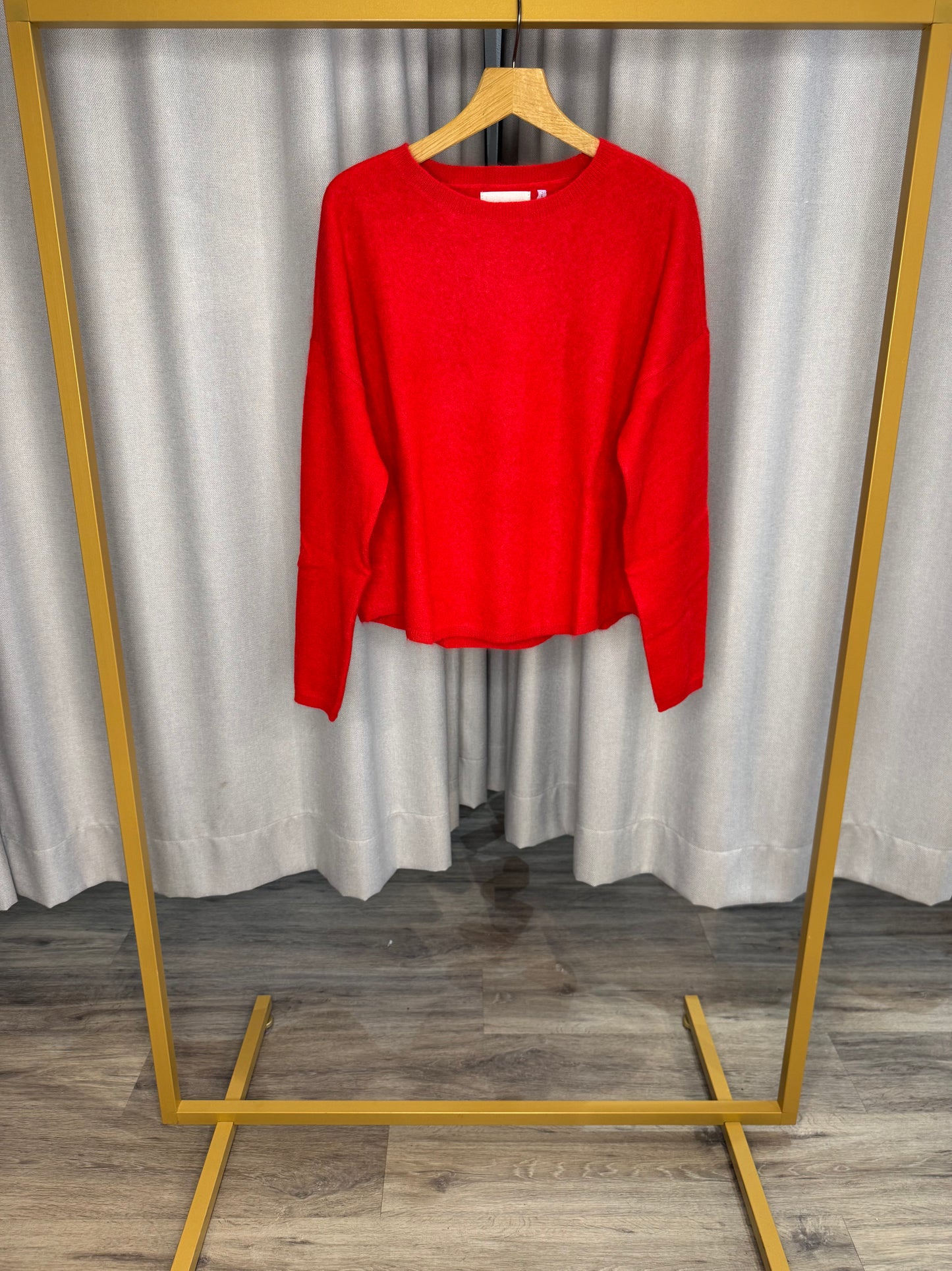Les Tricots roter Kaschmirpullover
