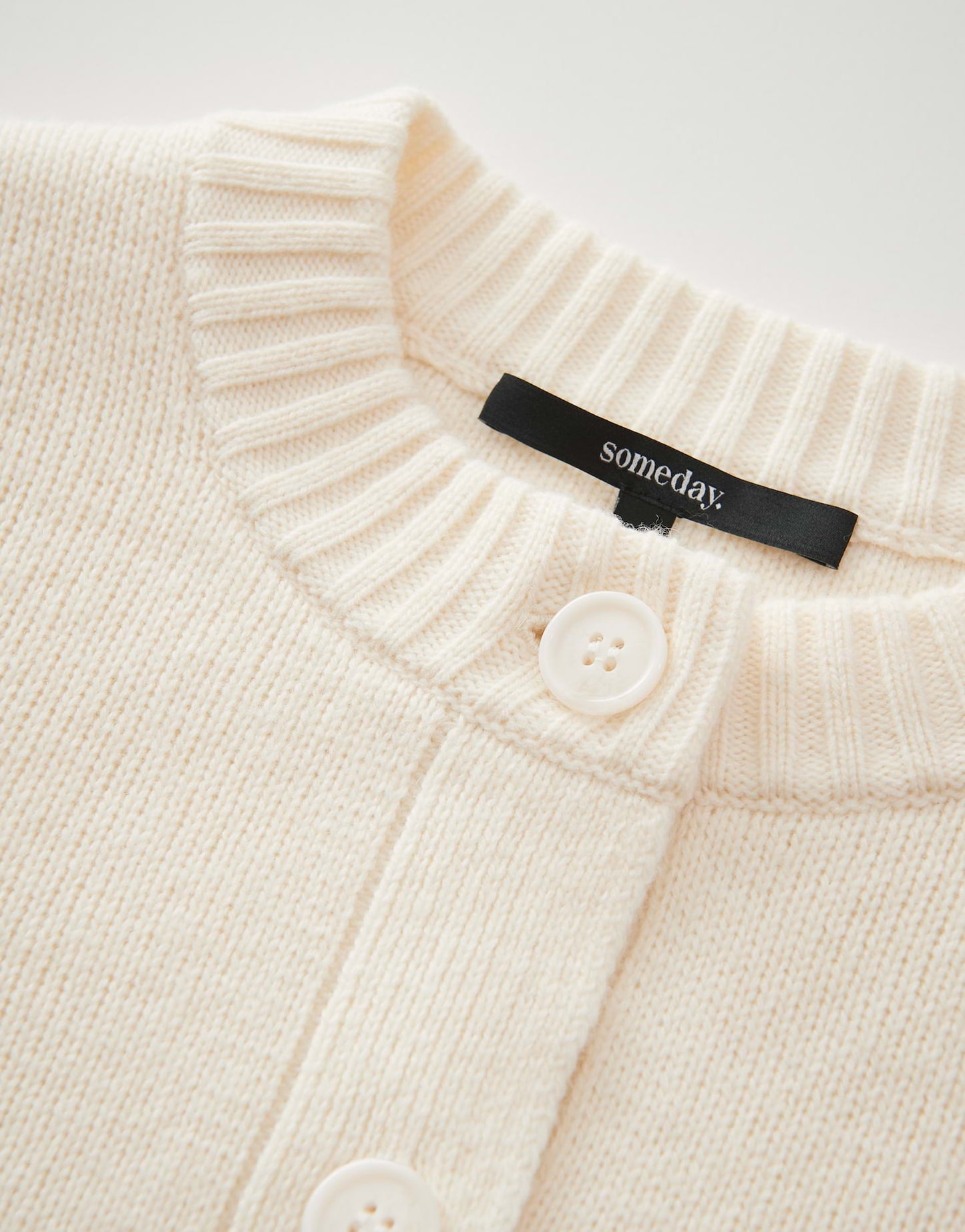 Someday Strickjacke beige Rundhalsausschnitt