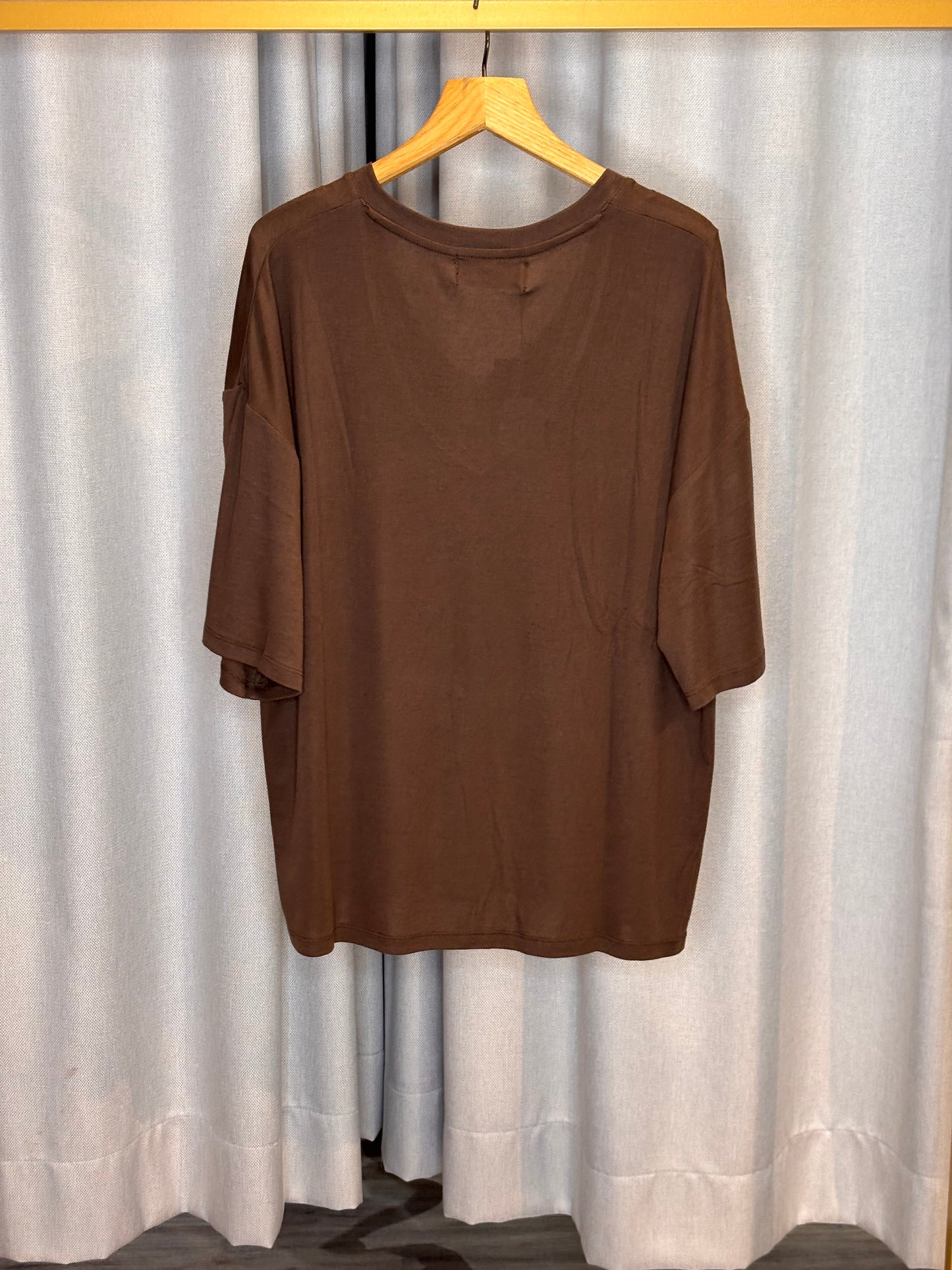 With Black dunkelbraunes Basicshirt