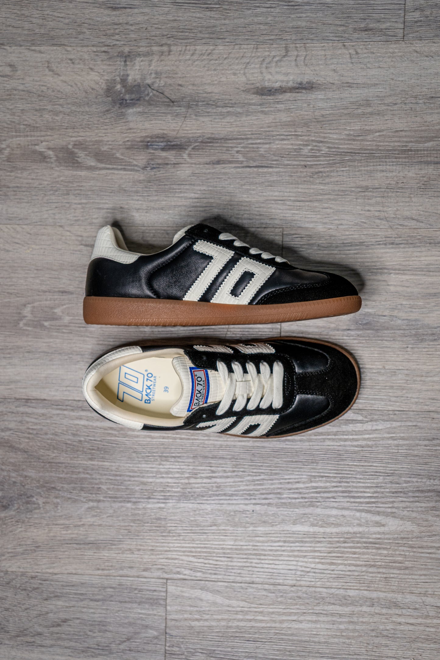 Back 70 Sneaker Cloud Black Milk