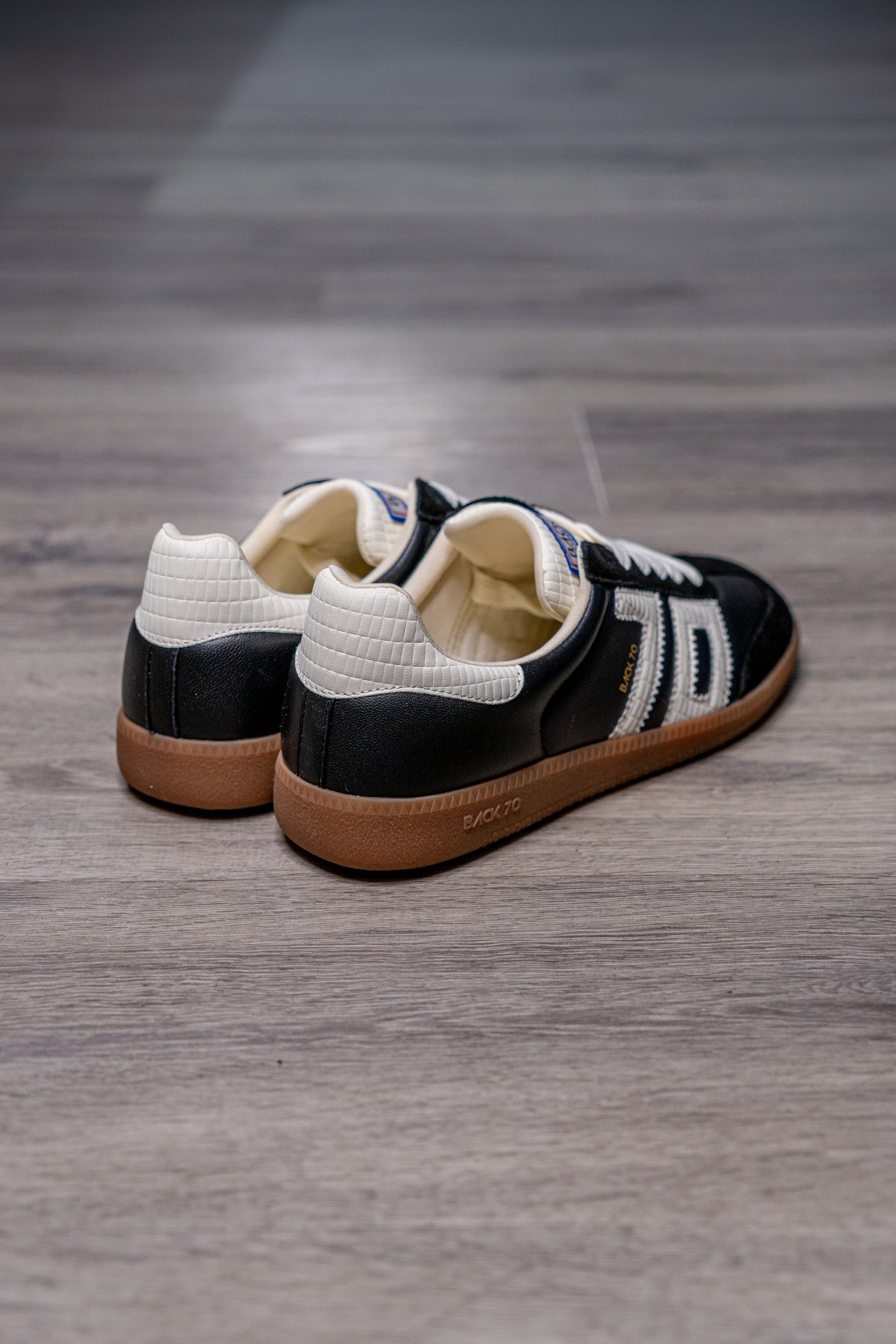 Back 70 Sneaker Cloud Black Milk