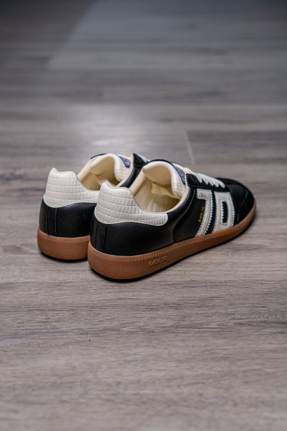 Back 70 Sneaker Cloud Black Milk