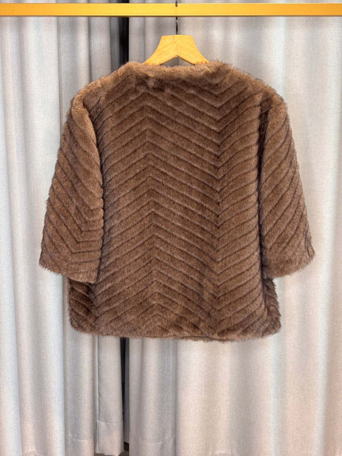 White Label Teddyjacke mit Chevron-Struktur