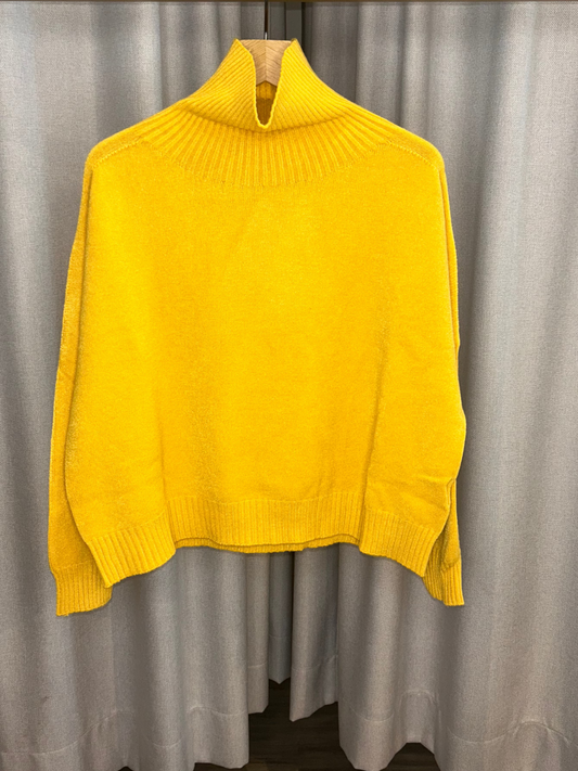 Vicario Cinque gelber Rollkragenpullover