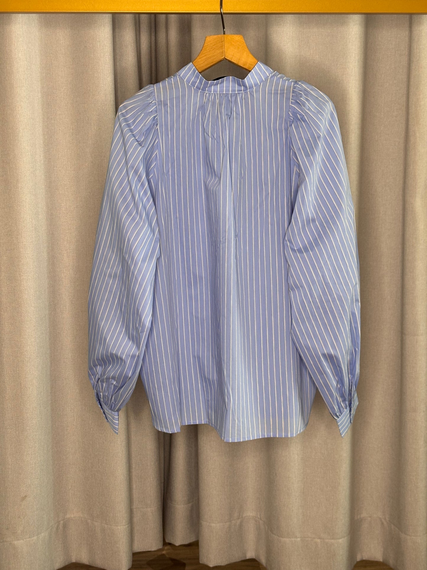 The Shirt Project Damen Bluse mit 3D-Blüten