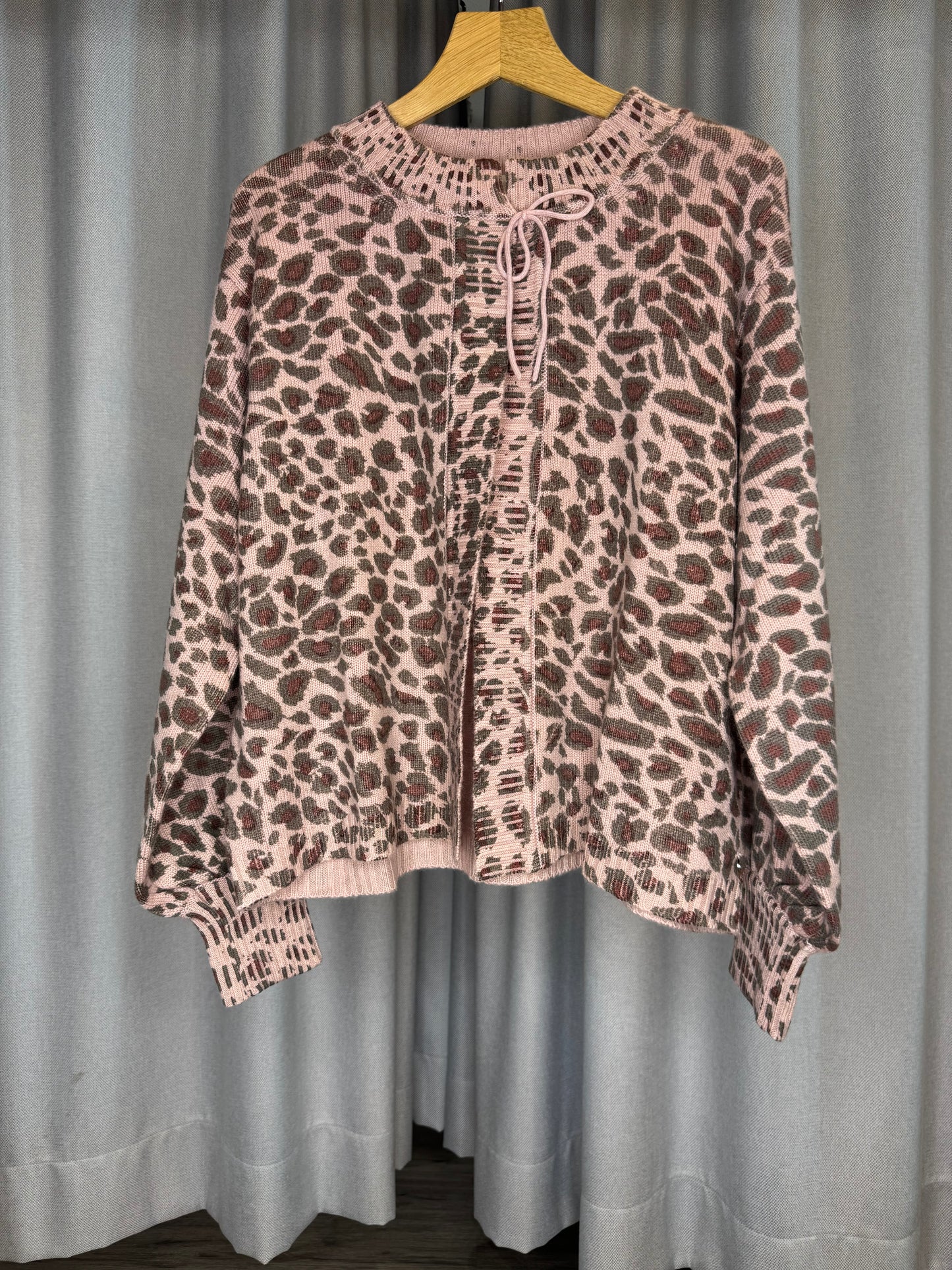 Cute Stuff Leostrickjacke