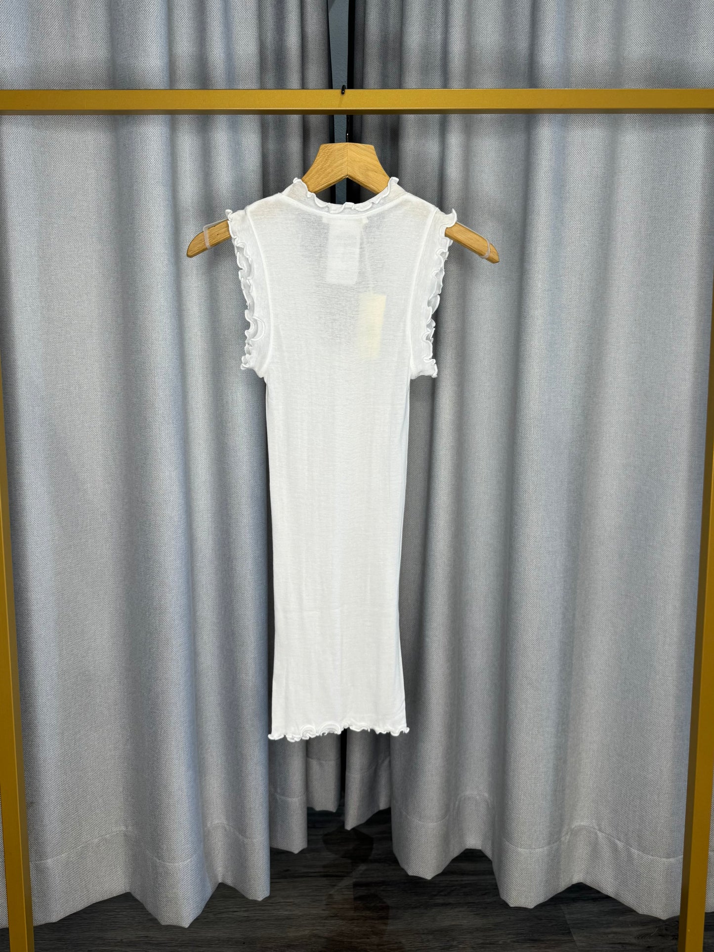 Seamless Basic Top ohne Arm in weiß