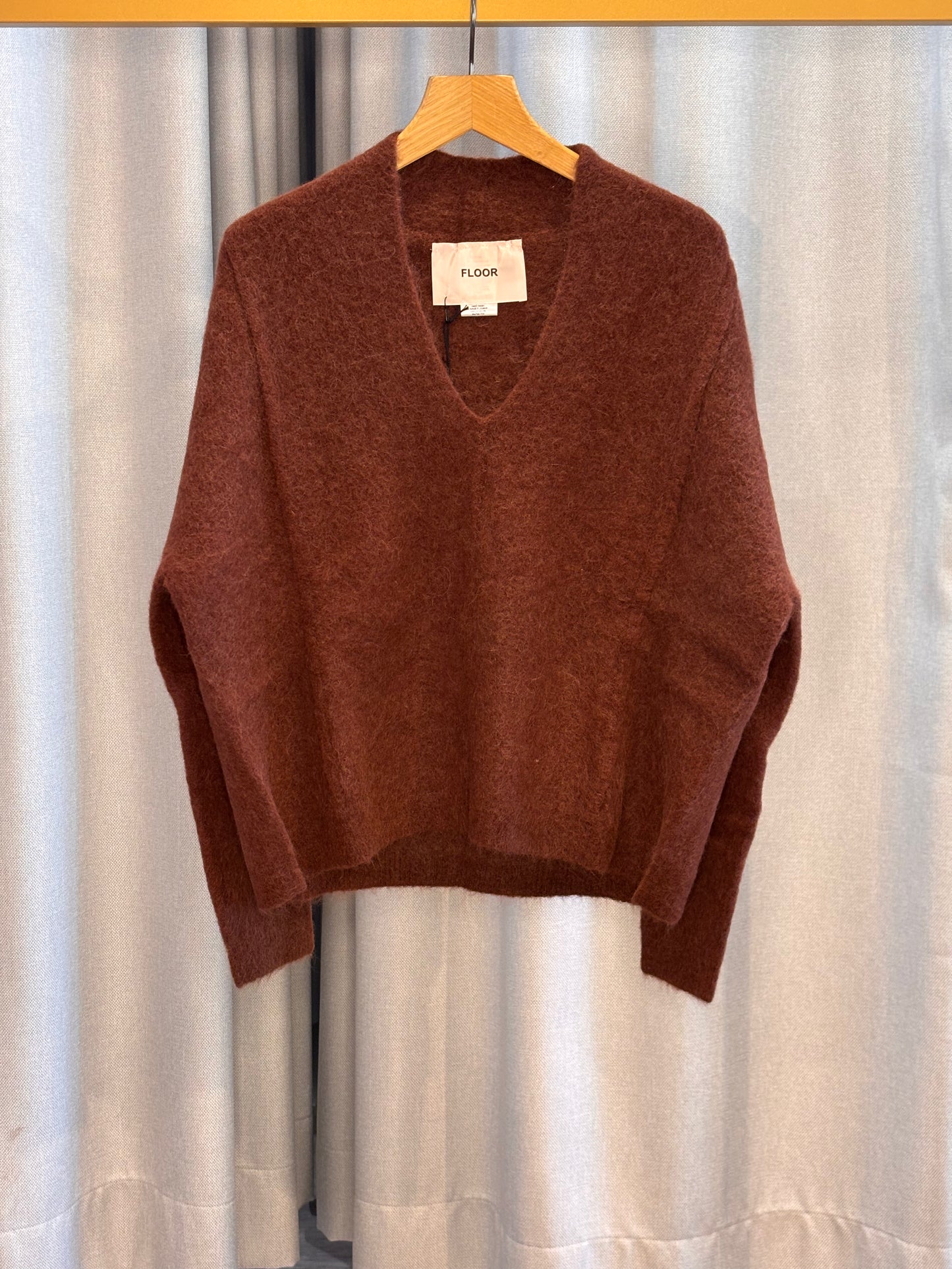 Floor brauner kuscheliger Pullover