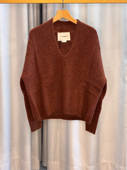 Floor brauner kuscheliger Pullover