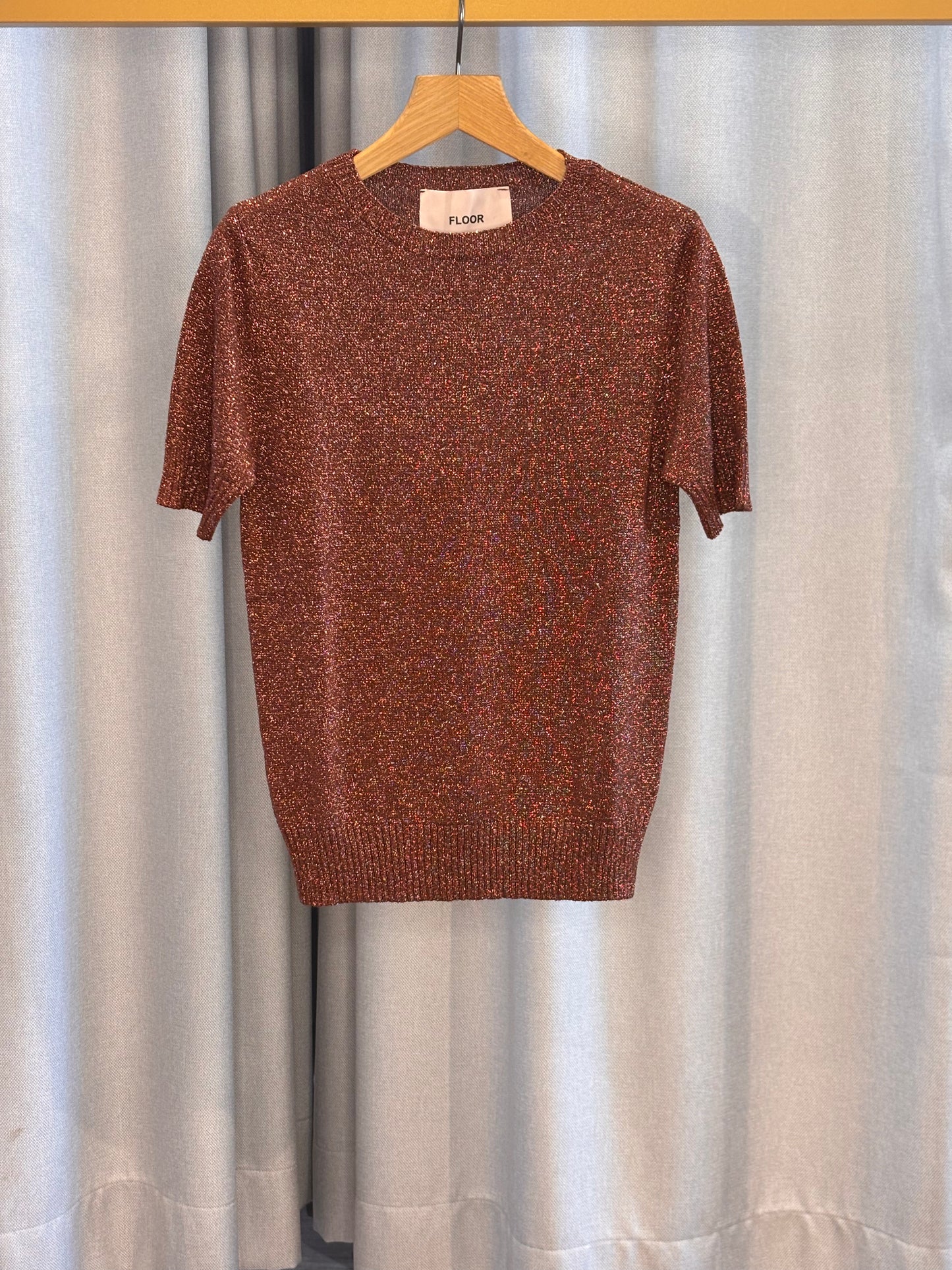 Floor schimmerndes Shirt