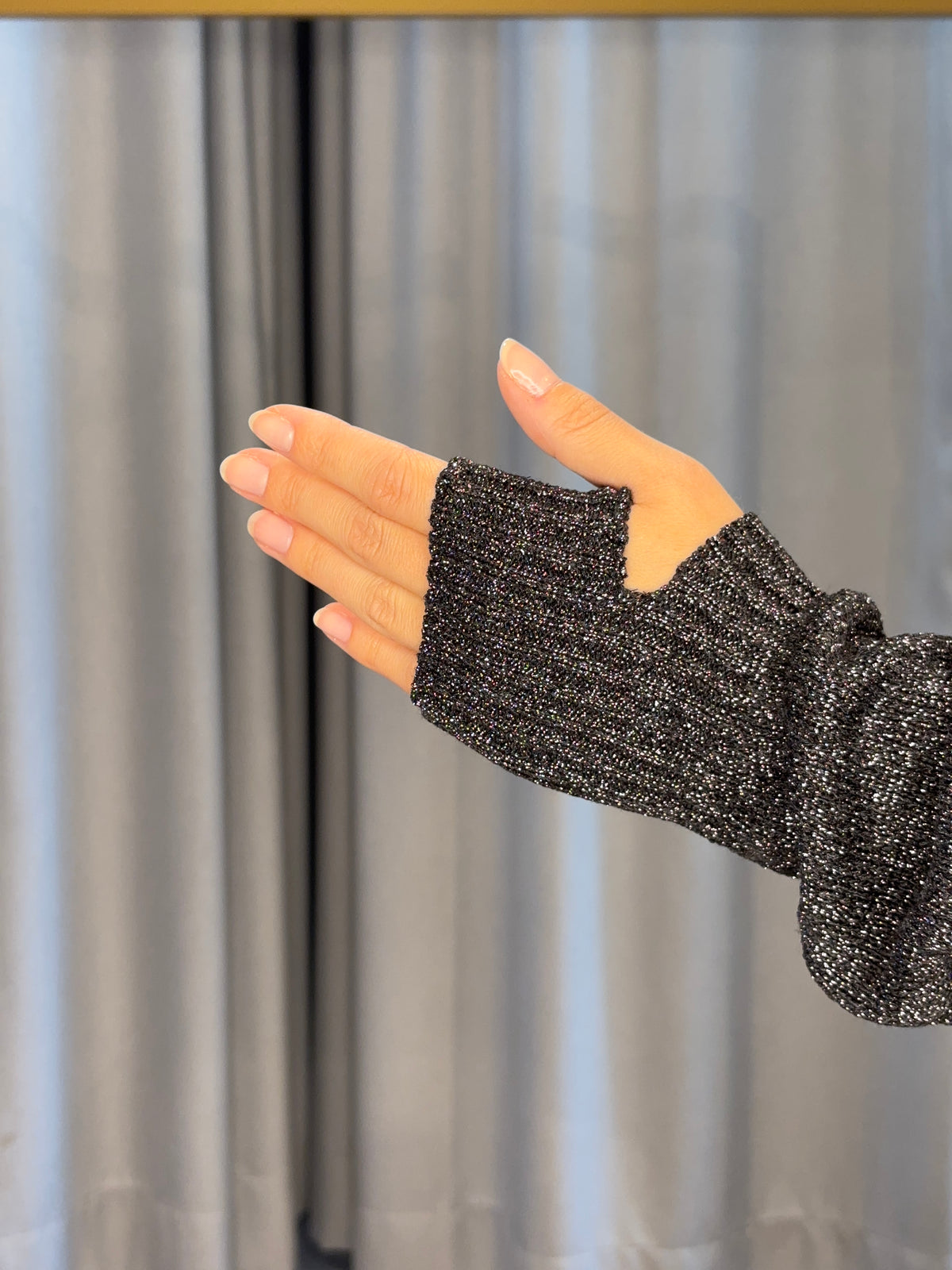 Floor schimmernde Strickjacke