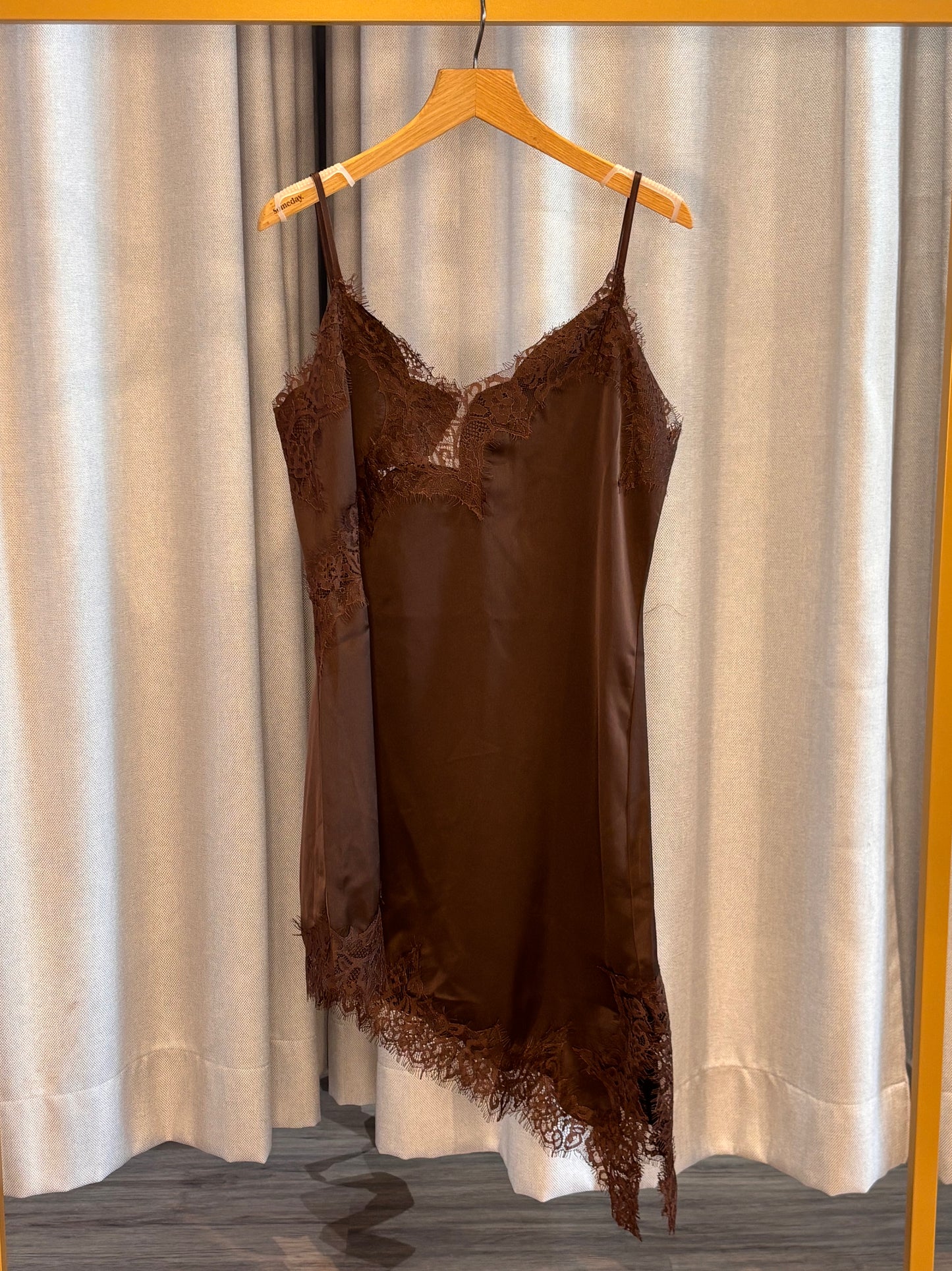 My Essential Wardrobe Satinkleid mit Spitze