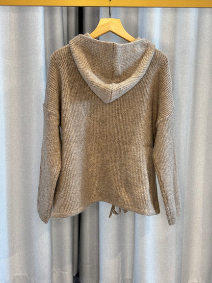 With Black Strickjacke mit Kapuze & Reißverschluss
