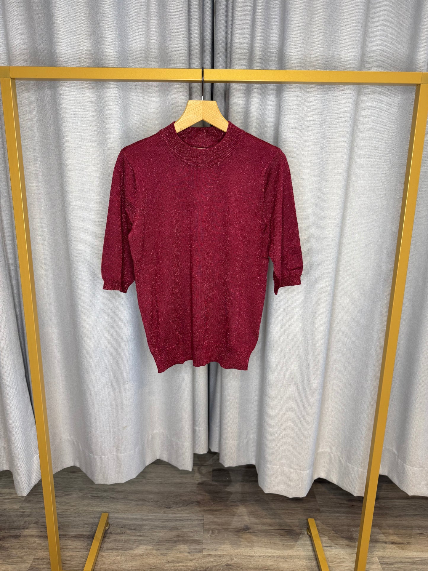 Culture roter Pullover