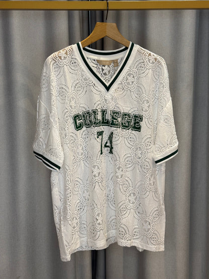 Culture weißes Collegeshirt