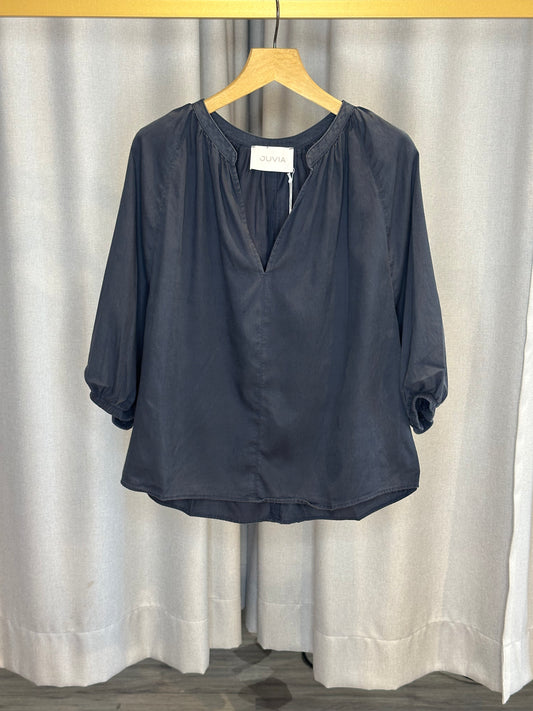 Juvia dunkelblaue Bluse